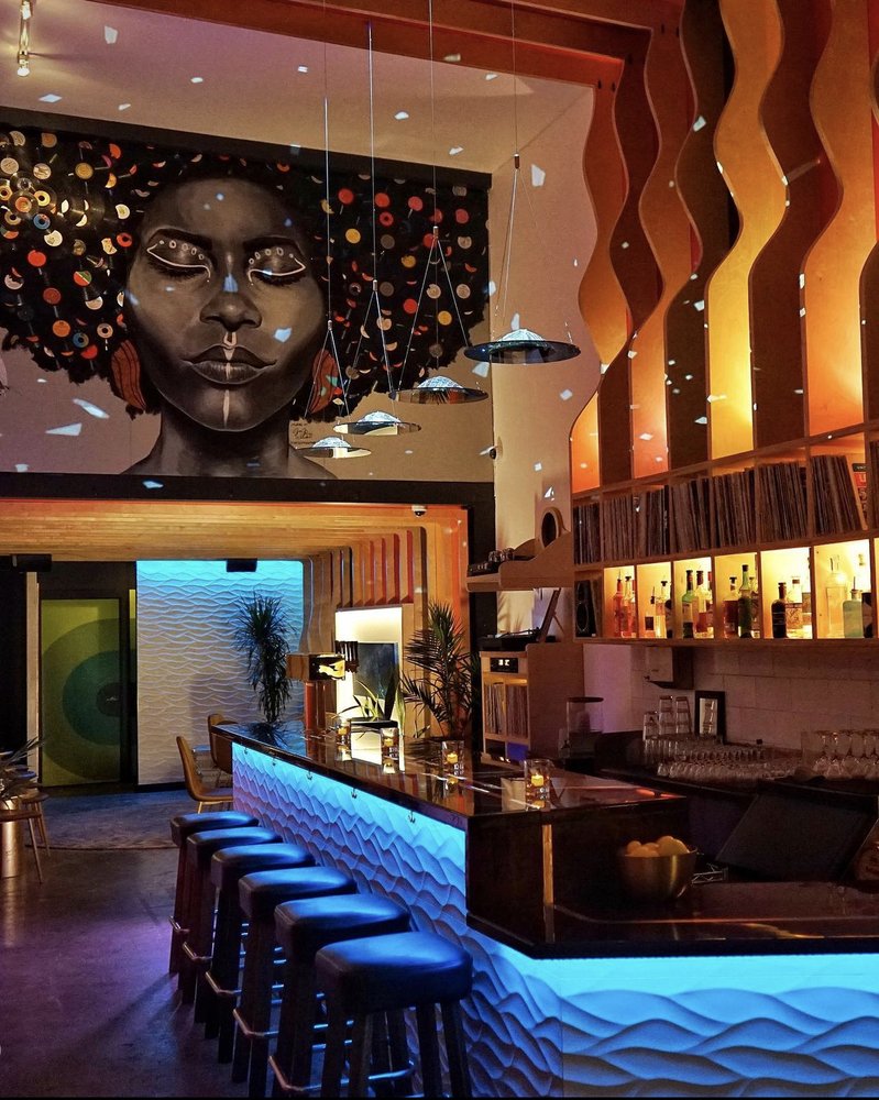Bar photo 2